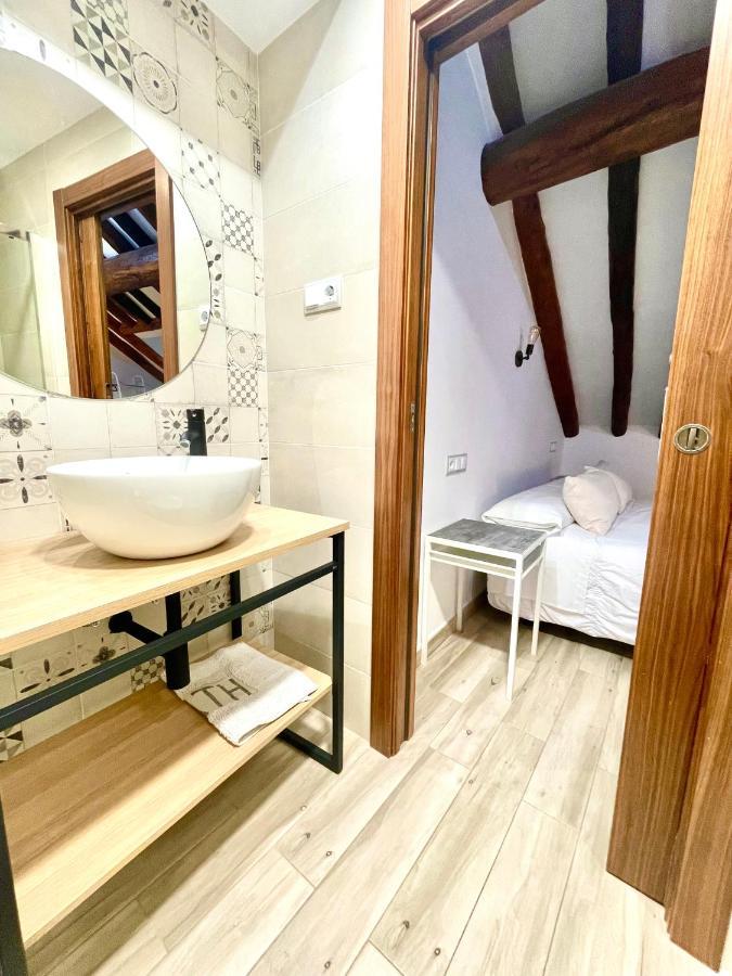 Apartamentos Bajo Pena Apartamentos Sanlorien El Pueyo de Araguás Exterior foto